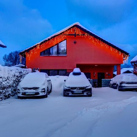 Apartmanovy Dom Slniecko Жьяр Екстер'єр фото