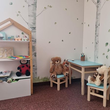 Apartmanovy Dom Slniecko Жьяр Екстер'єр фото