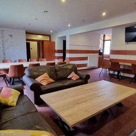 Apartmanovy Dom Slniecko Жьяр Екстер'єр фото