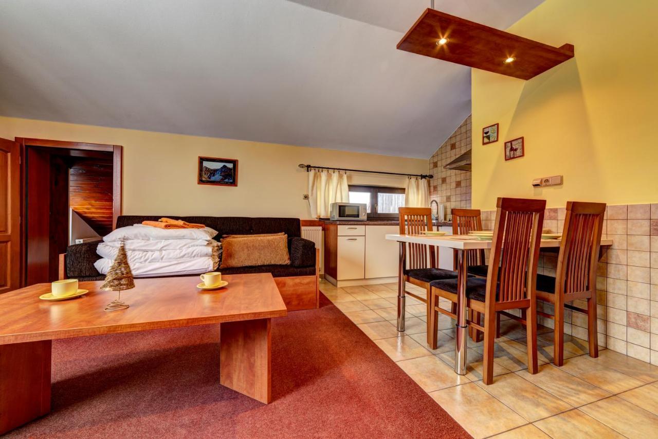 Apartmanovy Dom Slniecko Жьяр Екстер'єр фото