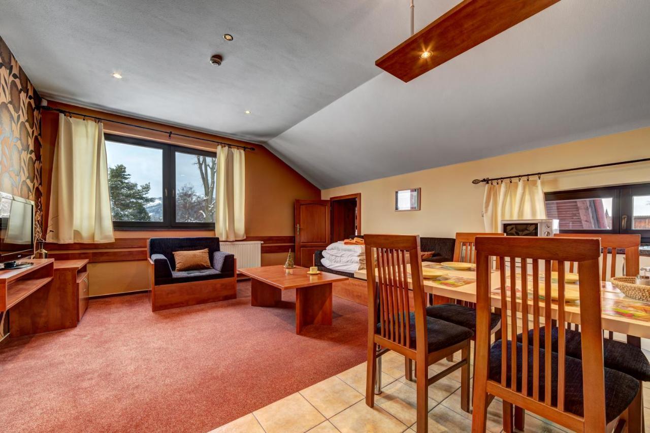 Apartmanovy Dom Slniecko Жьяр Екстер'єр фото