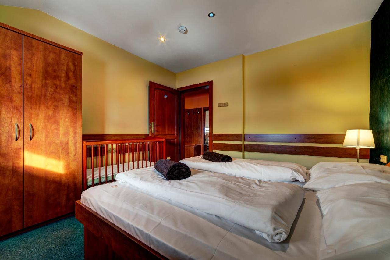 Apartmanovy Dom Slniecko Жьяр Екстер'єр фото