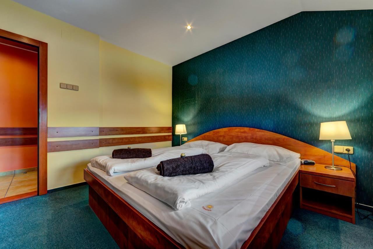 Apartmanovy Dom Slniecko Жьяр Екстер'єр фото