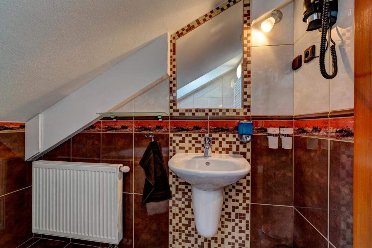 Apartmanovy Dom Slniecko Жьяр Екстер'єр фото