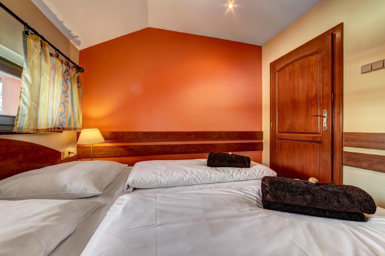 Apartmanovy Dom Slniecko Жьяр Екстер'єр фото