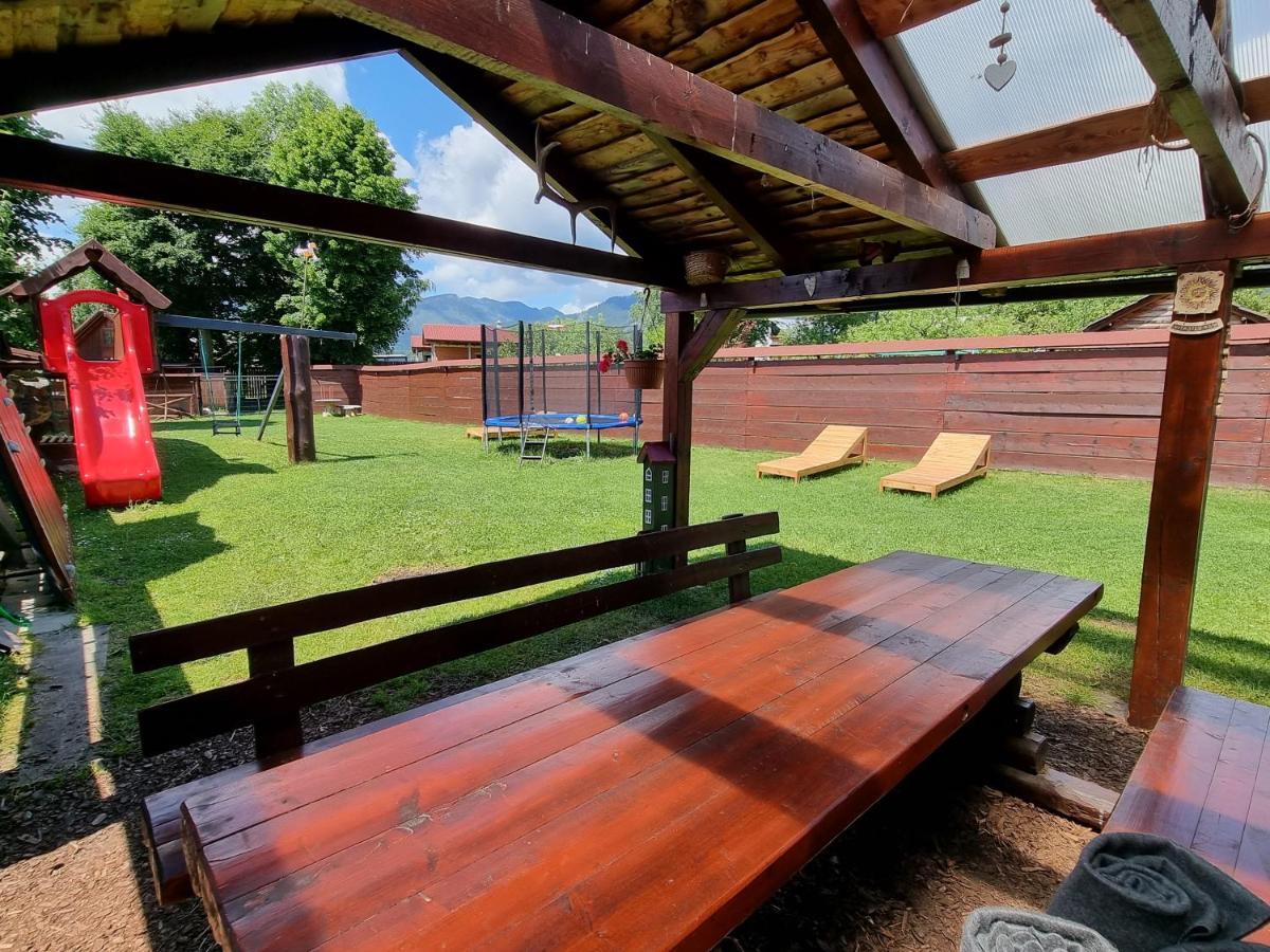 Apartmanovy Dom Slniecko Жьяр Екстер'єр фото